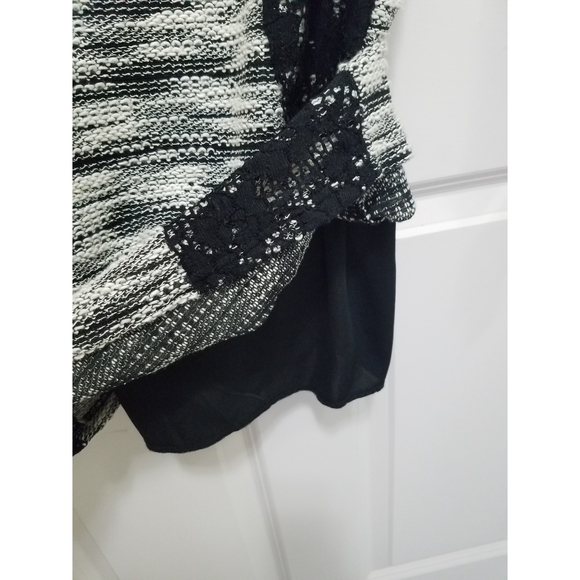 NWT Three Pink Hearts Black Gray Lined Scoop Neck Long Sleeve Pencil Cut Sz S - Picture 3 of 11